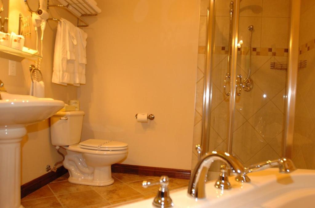 Relais St-Denis Hotel Saint-Sauveur Bilik gambar
